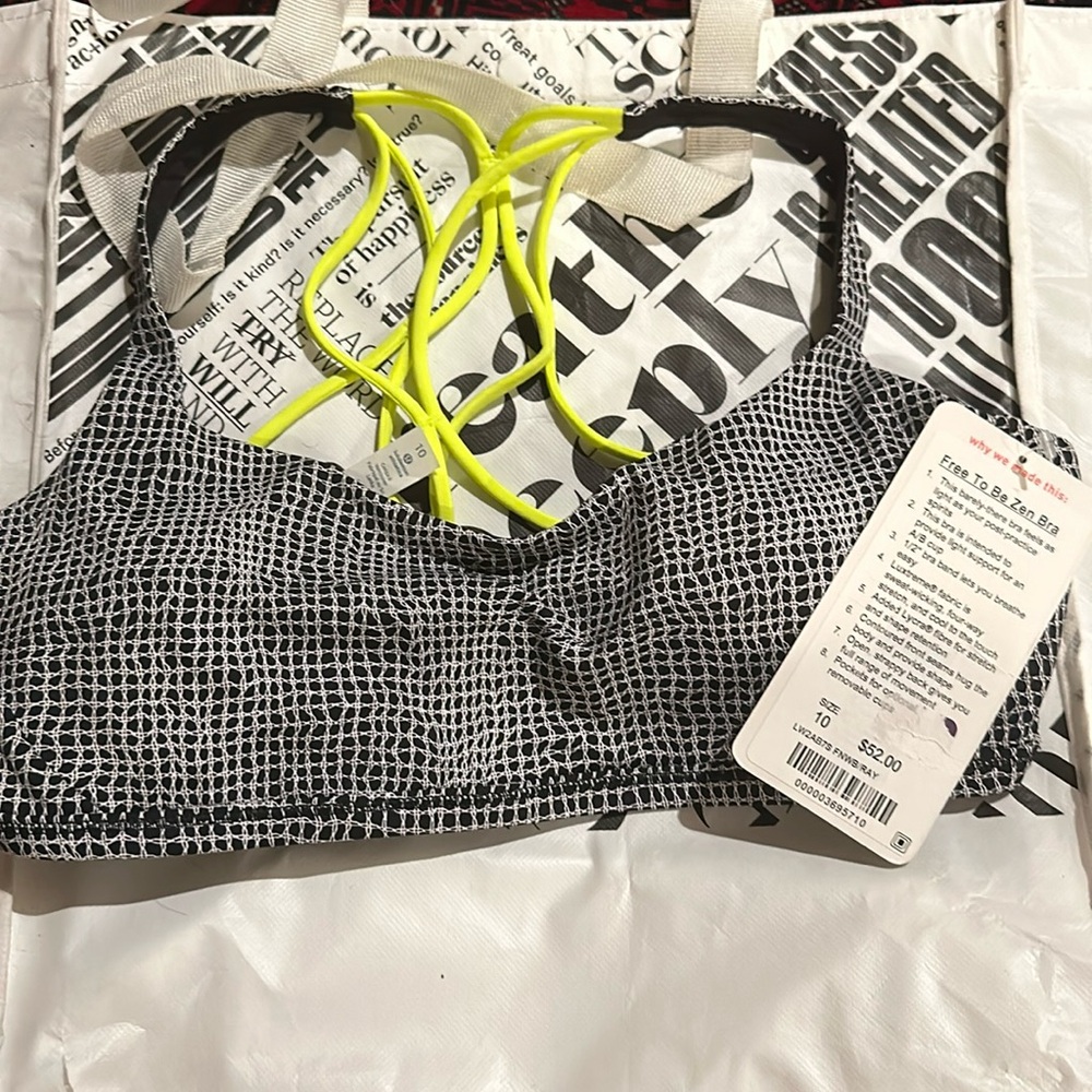 Lululemon free to be zen bra